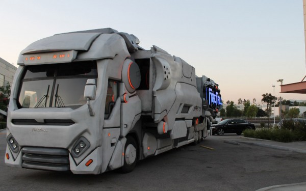 专为游戏改装的超级大卡车| 咱车