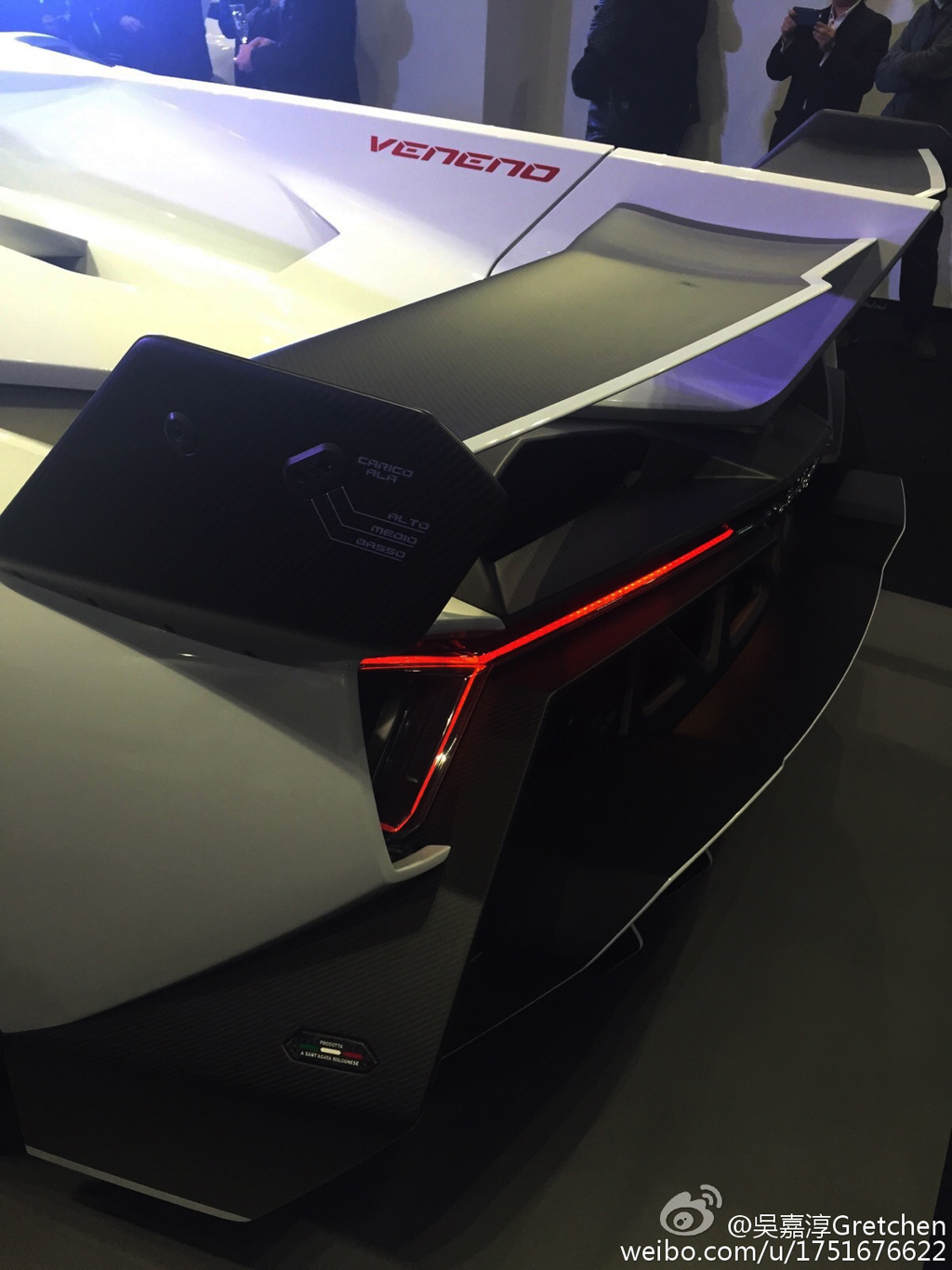 veneno roadster (7)