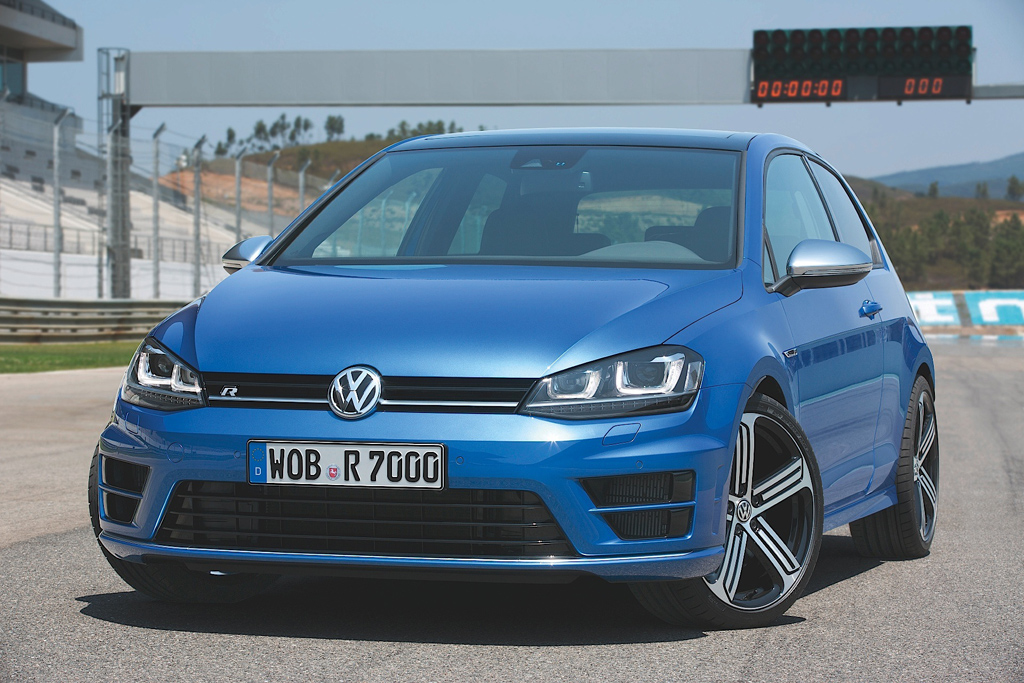 Golf-R (1)