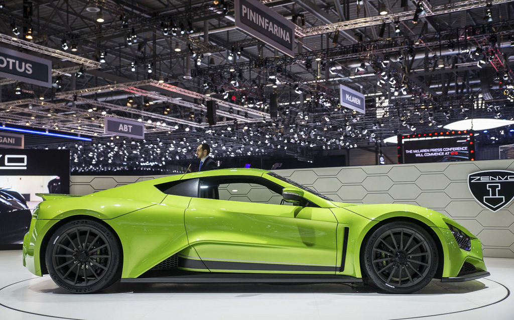 Zenvo ST1  (2)