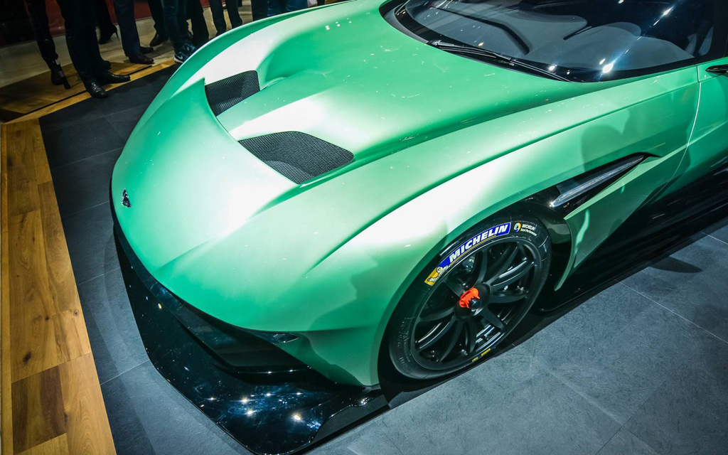 aston-martin-vulcan (6)