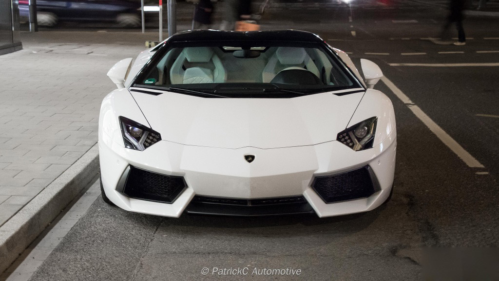 aventador-lp700-4-roadster (0)