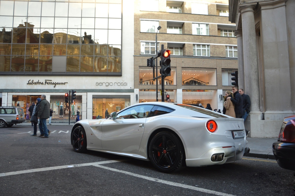 f12berlinetta (7)