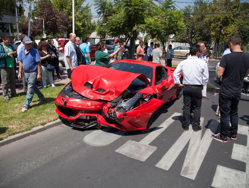 ferrari-458-speciale-crash-chile