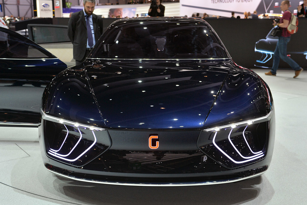 italdesign-giugiaro-gea (1)