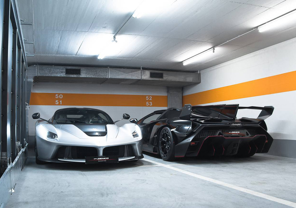 laferrari-and-veneno (19)