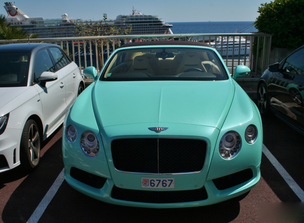 bentley-continental-gtc-v8 (1)