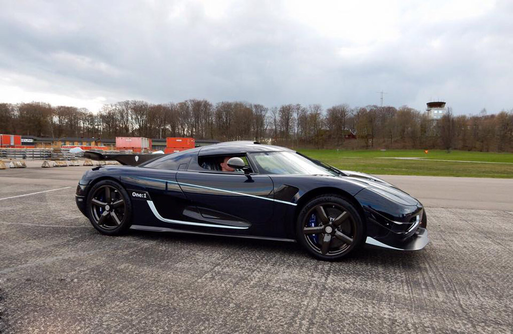 koenigsegg (0)