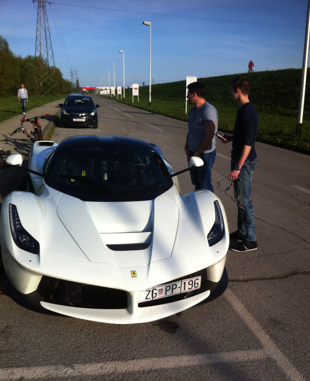 laferrari (1)