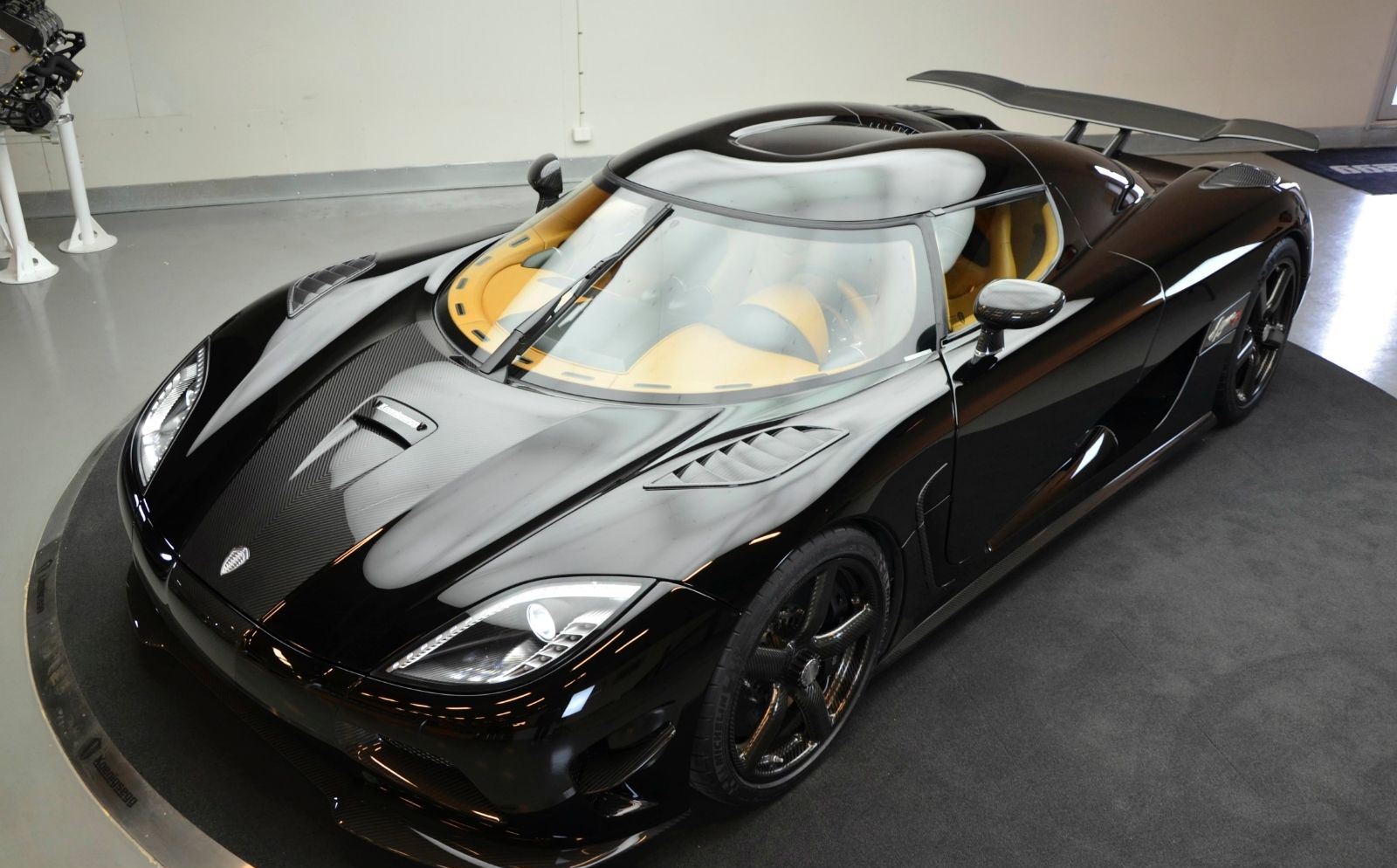 agera-r (4)