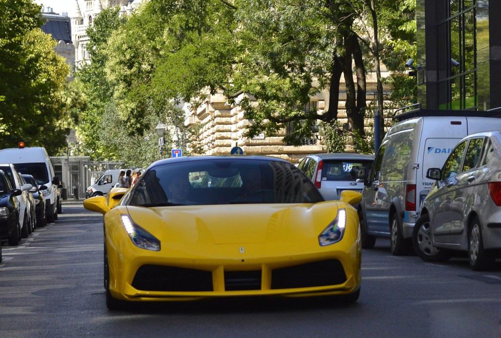 ferrari-488-gtb (1)