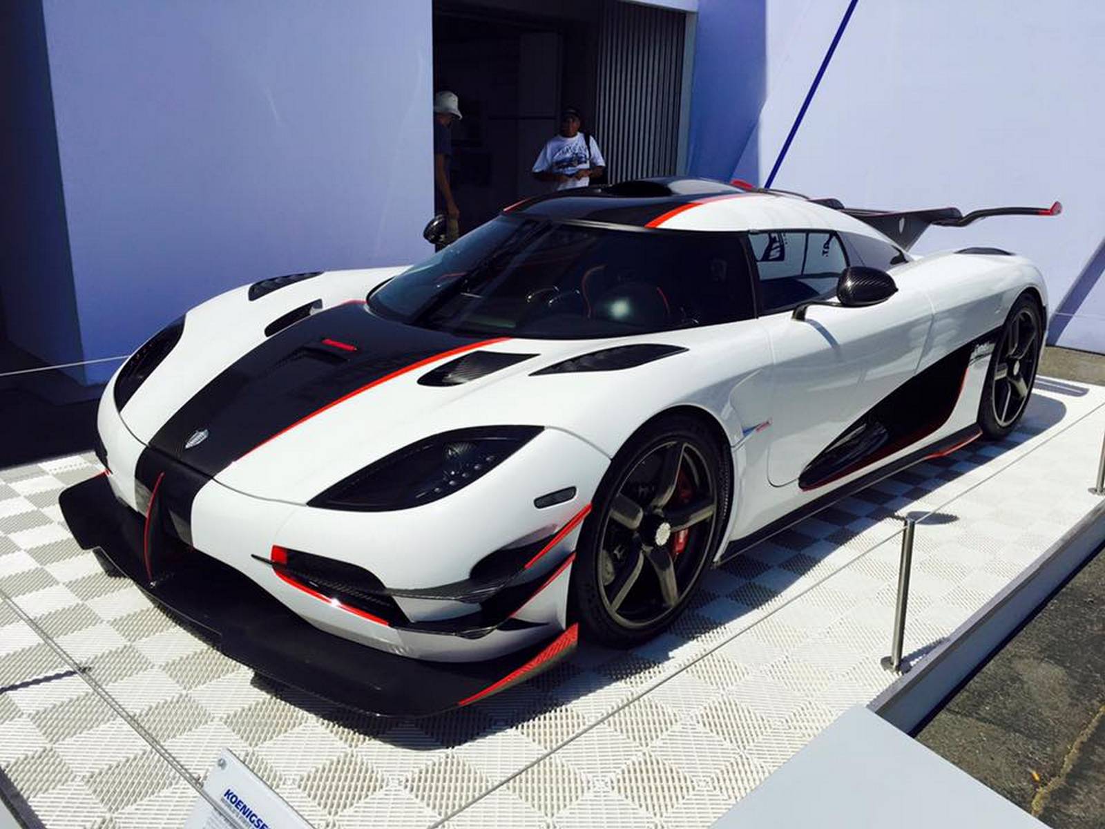 koenigsegg-one1 (2)