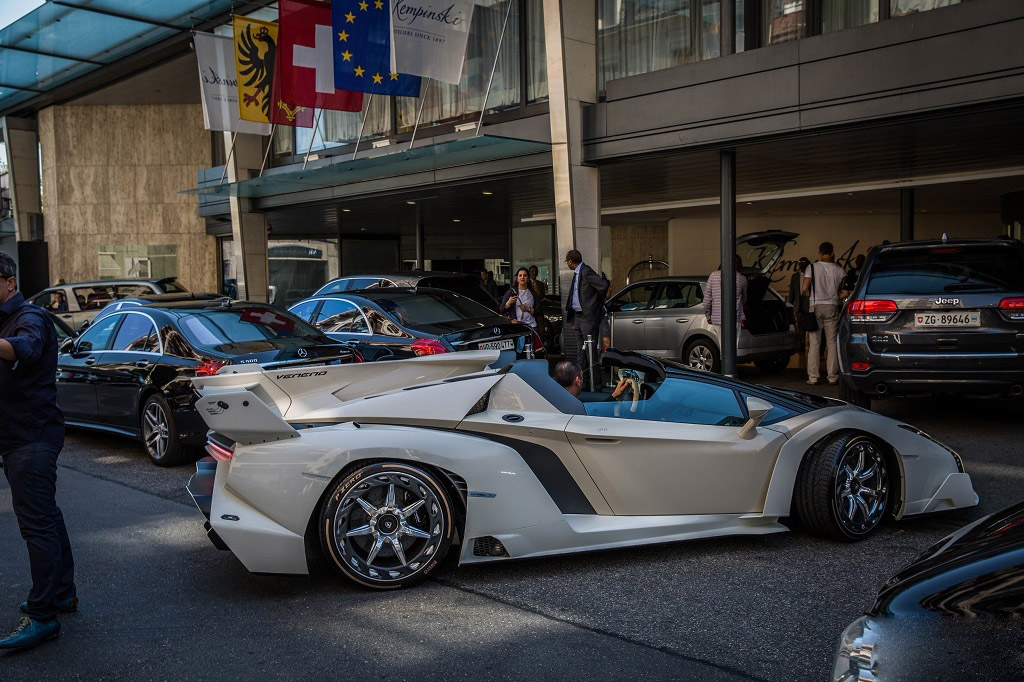 veneno-roadster (7)