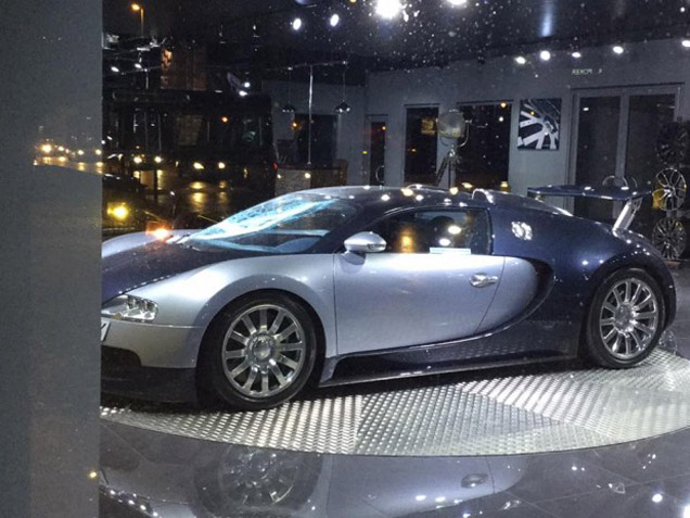 VEYRON (2)