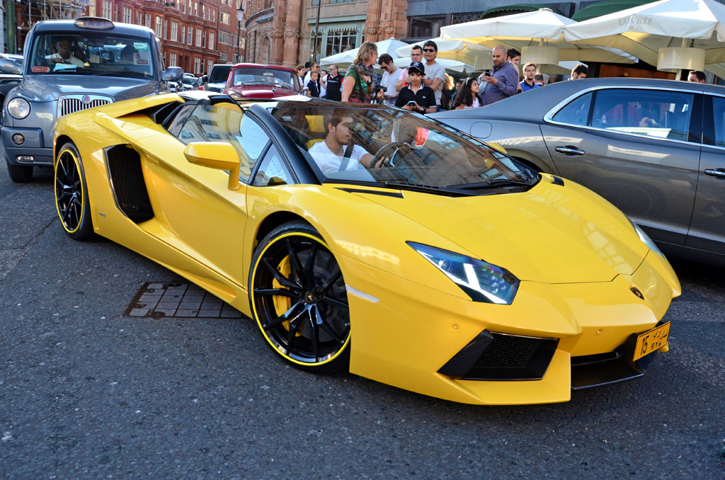 aventador-lp700-4-roadster (1)