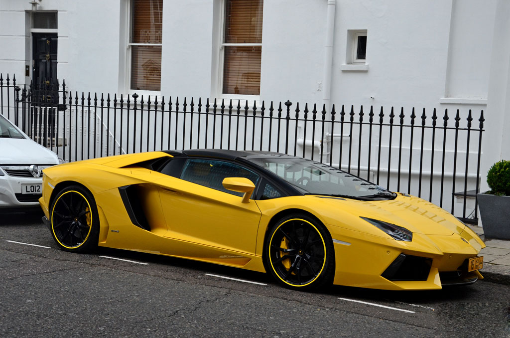 aventador-lp700-4-roadster (8)