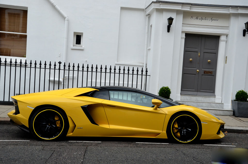 aventador-lp700-4-roadster (9)