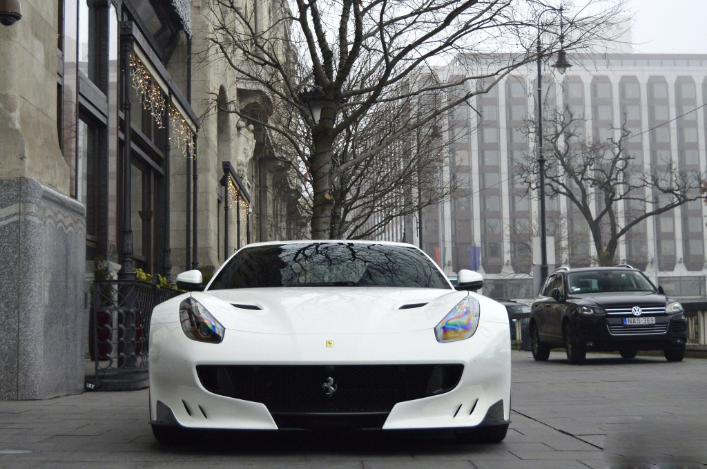 ferrari-f12tdf (1)