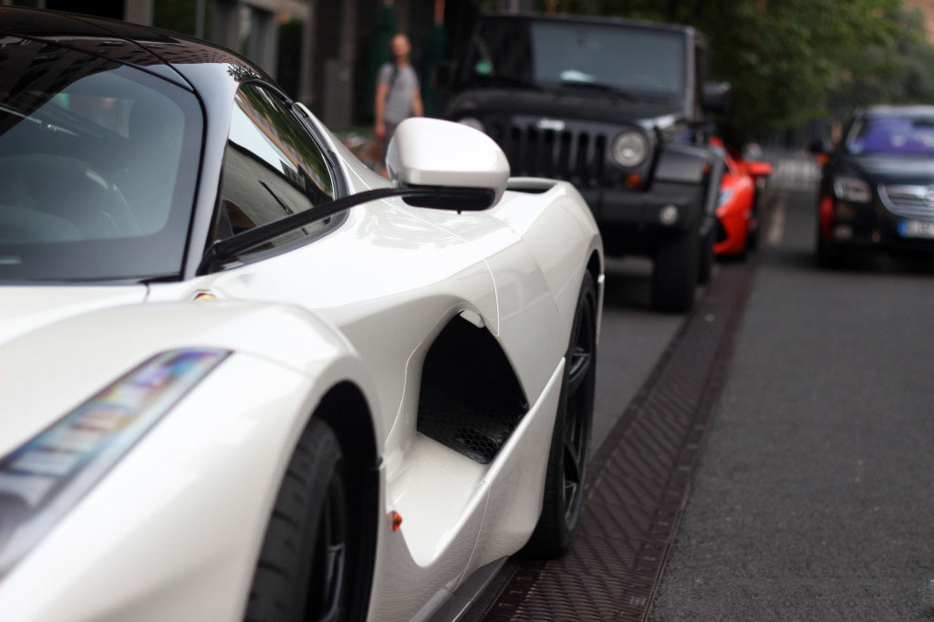 ferrari-laferrari (1)