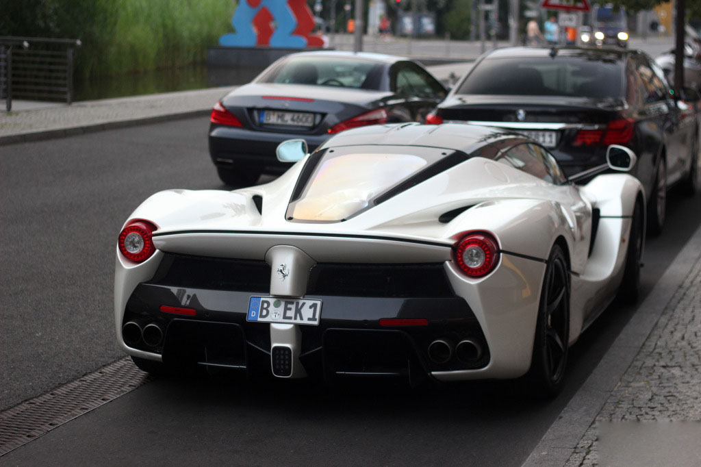 ferrari-laferrari (8)