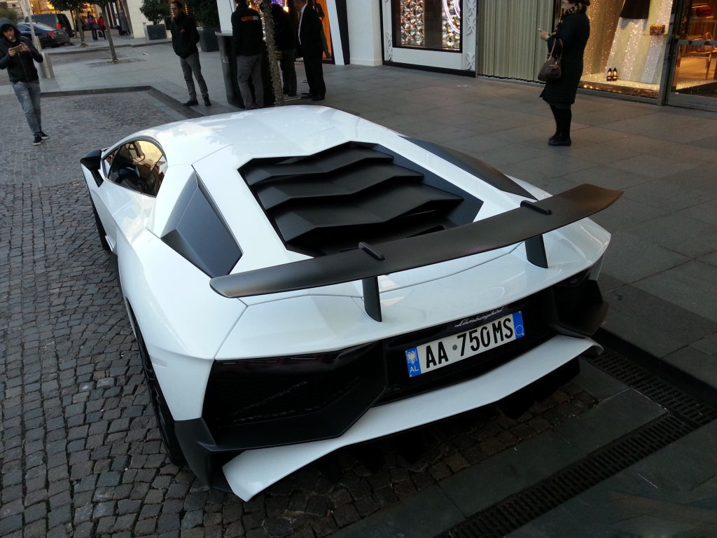 lamborghini-aventador-lp750-4-superveloce (6)