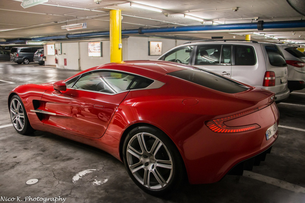 aston-martin-one-77 (95)