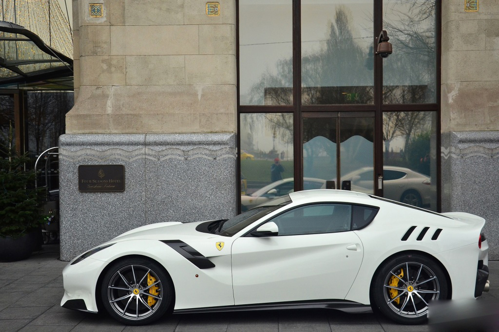 ferrari-f12tdf (3)
