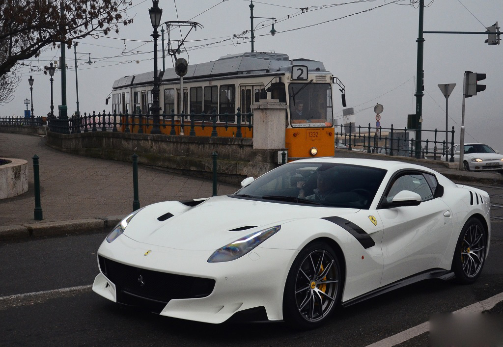 ferrari-f12tdf (7)