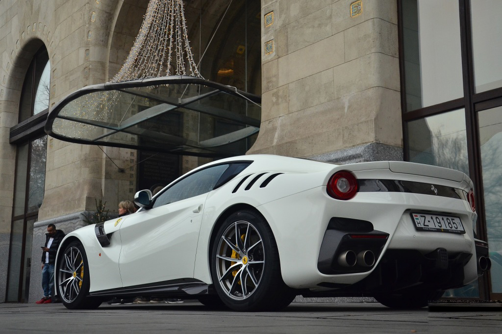 ferrari-f12tdf (8)