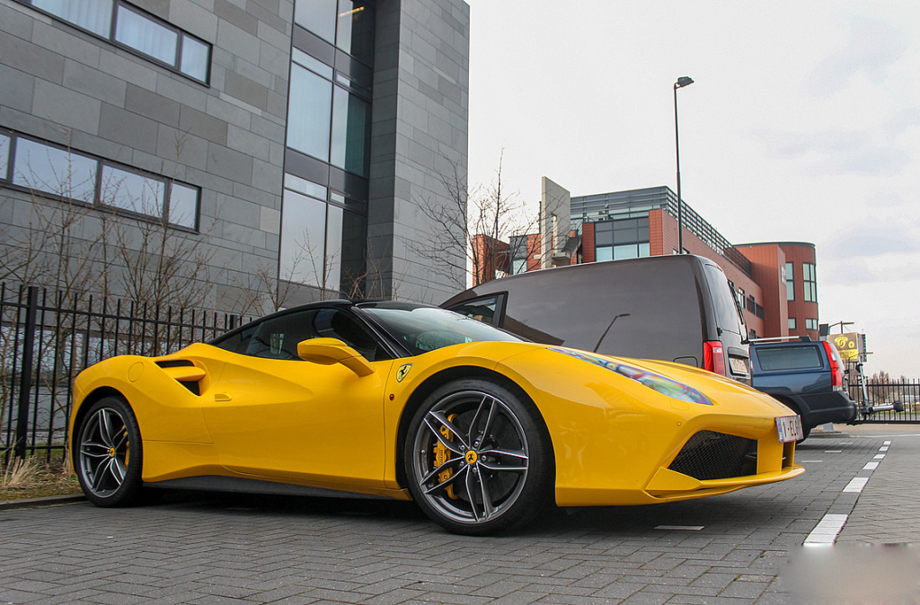 ferrari-488-gtb (8)