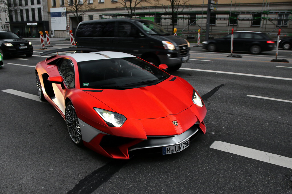 lamborghini-aventador-lp750-4-superveloce (1)